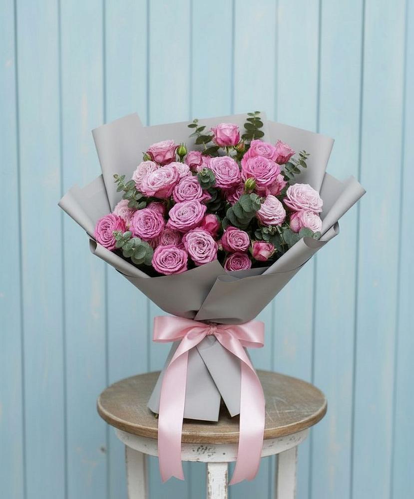 Букет цветов из: Розы в Нижнем Карачане