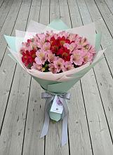 Букет цветов из:  Альстромерии в Нижнем Карачане