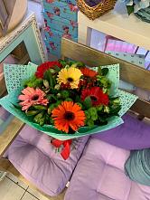 Букет цветов из:  Герберы, Хризантемы и Альстромерии #REPLACE_PRED# Нижнем Карачане