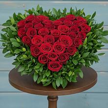 Цветочная композиция из Розы в виде сердца в Нижнем Карачане