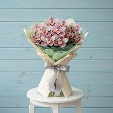 Букет цветов из:  Орхидеи и Розы в Нижнем Карачане