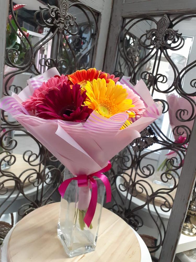 Букет цветов из: Герберы в Нижнем Карачане