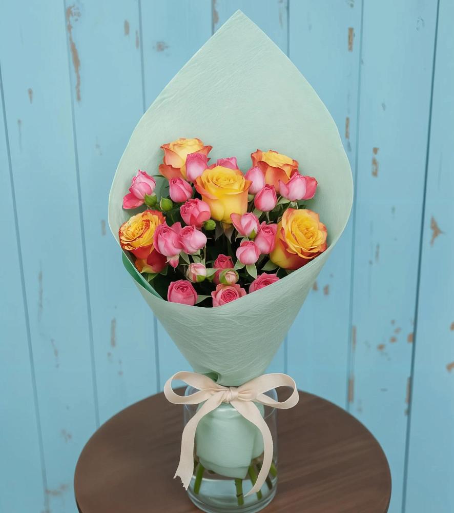 Букет цветов из: Розы в Нижнем Карачане