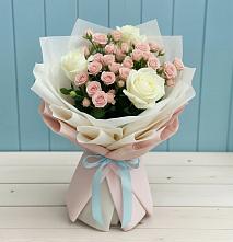 Букет цветов из:  Розы в Нижнем Карачане