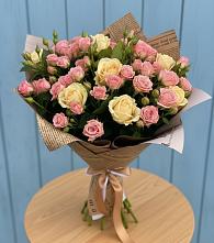 Букет цветов из:  Розы в Нижнем Карачане