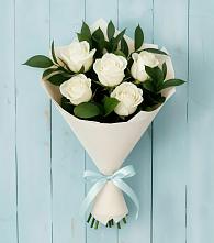 Букет цветов из:  Розы в Нижнем Карачане