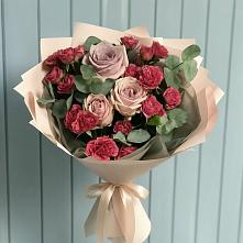 Букет цветов из:  Гвоздики и Розы #REPLACE_PRED# Нижнем Карачане
