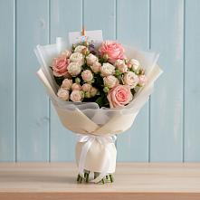 Букет цветов из:  Розы в Нижнем Карачане