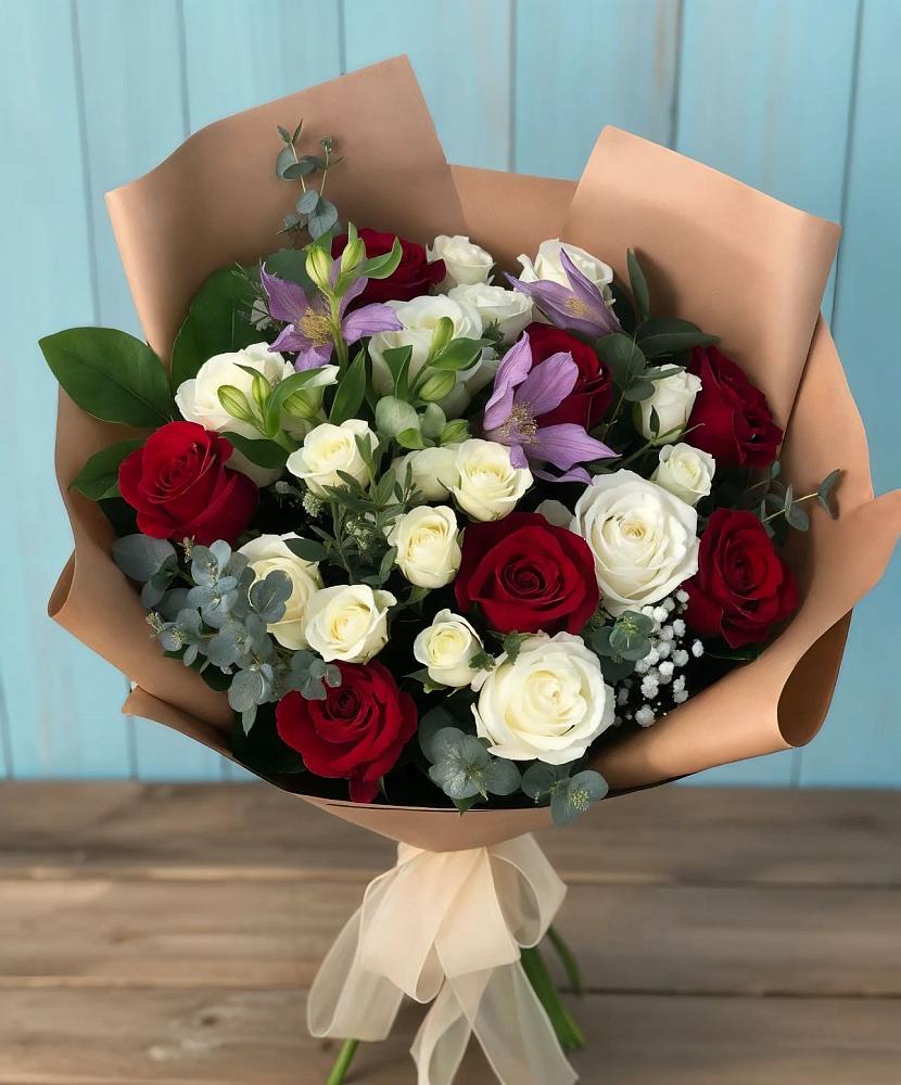 Букет цветов из: Розы и Альстромерии в Нижнем Карачане